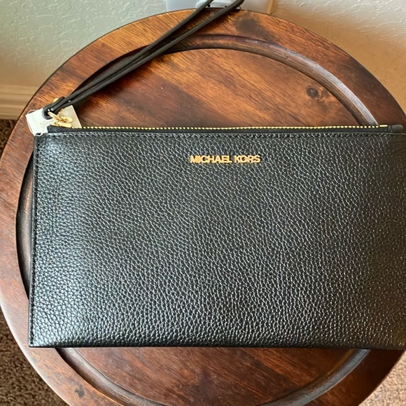 MICHAEL Michael Kors Handbags - Michael Kors: JET SET large zip clutch/wristlet- pebbled leather